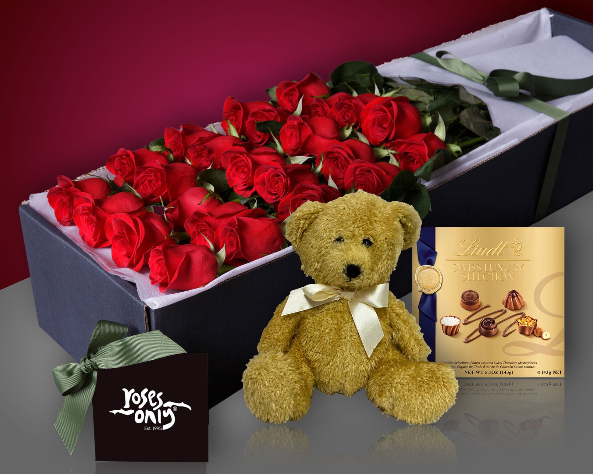 valentines_day_flowers_roses_teddy_chocolate